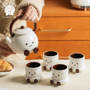 Đặc điểm nổi bật của ấm trà hình mặt cười